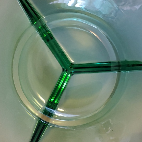 Emerald Green Divided Imperial Glass Candlestick Style Plate. - Picture 5 of 6